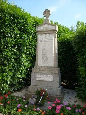 Monument aux morts de Bellou-sur-Huisne