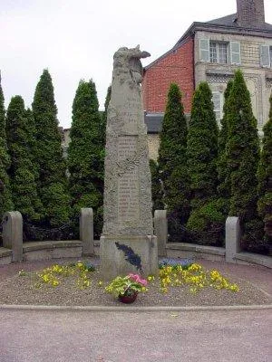 Monument aux morts de Courtomer