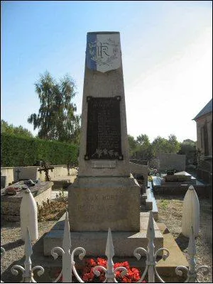 Monument aux morts de La Ferrière-au-Doyen
