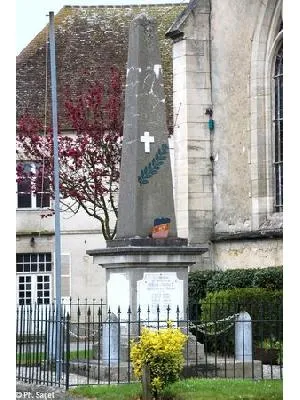 Monument aux morts de Ménil-Broût