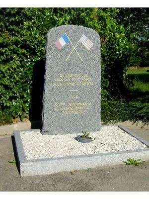 Stèle commémorative 1944 de Ménil-Ciboult
