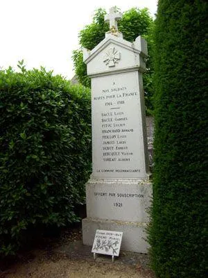 Monument aux morts de Saint-Jean-de-la-Forêt