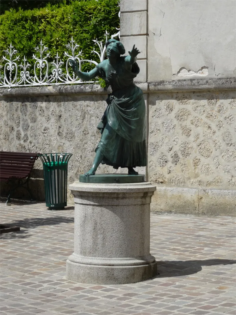 Statue de Bellême