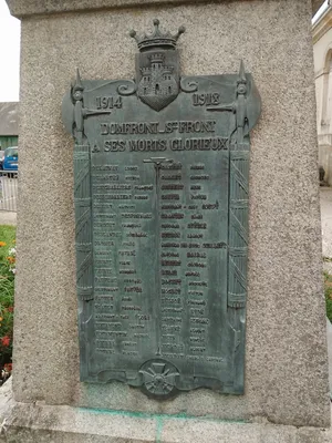 Monument aux Morts de Domfront-en-Poiraie