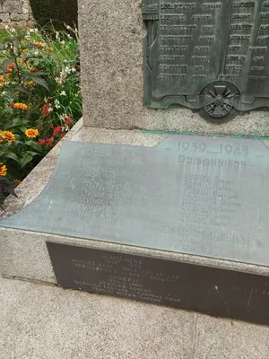 Monument aux Morts de Domfront-en-Poiraie