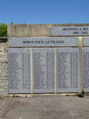 Plaque 39-45 du cimetière d'Argentan