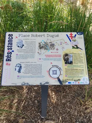 Place Robert Dugué à Argentan