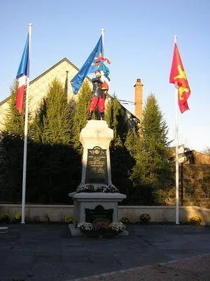Monument aux morts de Briouze