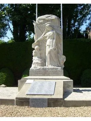 Monument aux morts de Condé-sur-Huisne
