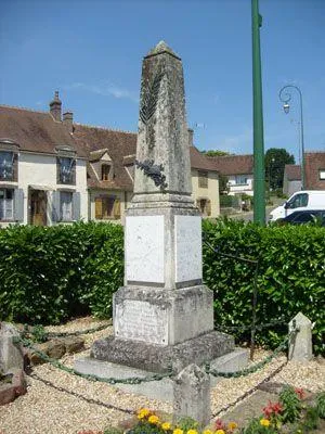 Monument aux morts de La Madeleine-Bouvet
