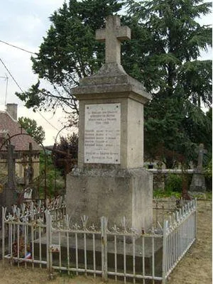 Monument aux morts d'Origny-le-Butin