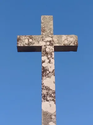 Croix du cimetière de Rouellé