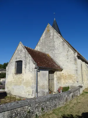 Église Saint-Rémi à Fontaine-les-Bassets