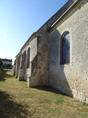 Église Saint-Rémi à Fontaine-les-Bassets