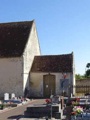 Église Saint-Rémi à Fontaine-les-Bassets