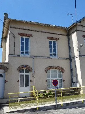 Mairie de Glos-la-Ferrière