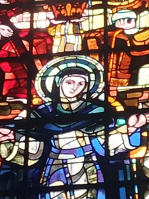 Vitrail Baie 0 - l'Assomption - le Couronnement de la Vierge dans la Basilique Notre-Dame d'Alençon