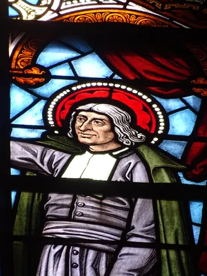 Vitrail Baie M : Saint-Jean-Baptiste-de-la-Salle dans l'Église Notre-Dame-de-l'Assomption à La Ferté-Macé