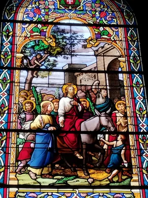 Vitrail Baie ZC dans l'Église Notre-Dame-de-l'Assomption à La Ferté-Macé