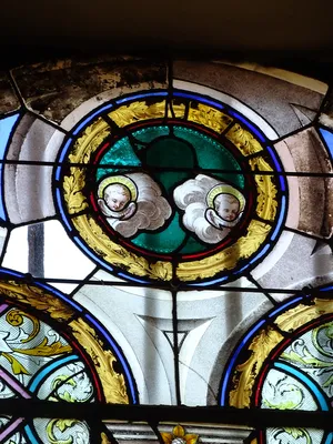 Vitrail Baie 4 dans l'Église Saint-Pierre de Dompierre