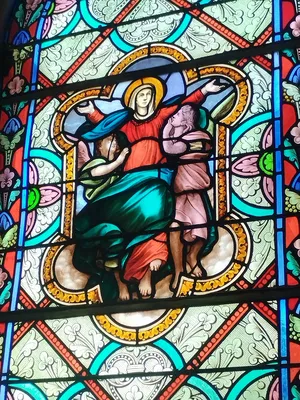 Vitrail Baie 2 dans l'Église Église Saint-Pierre Saint-Paul de Rouellé