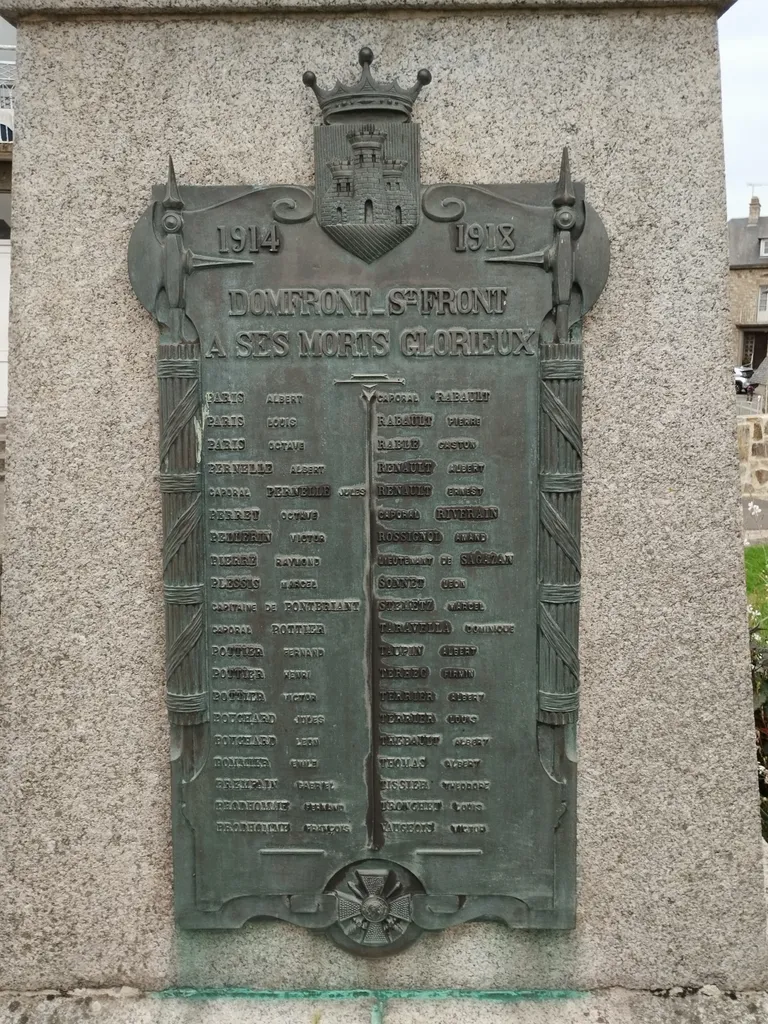 Monument aux Morts de Domfront-en-Poiraie