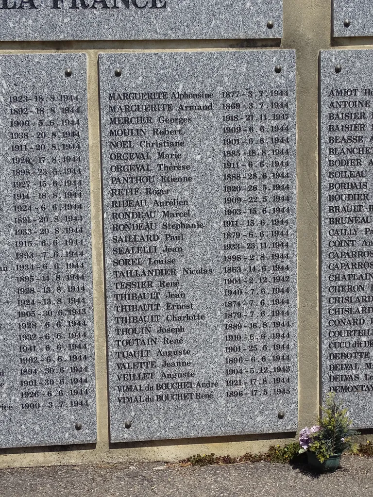 Plaque 39-45 du cimetière d'Argentan