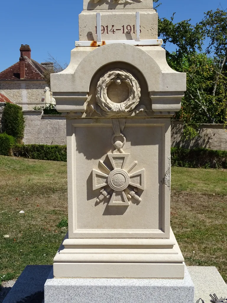 Monument aux Morts de Silly-en-Gouffern