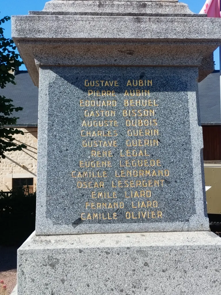 Monument aux Morts de Tournai-sur-Dive