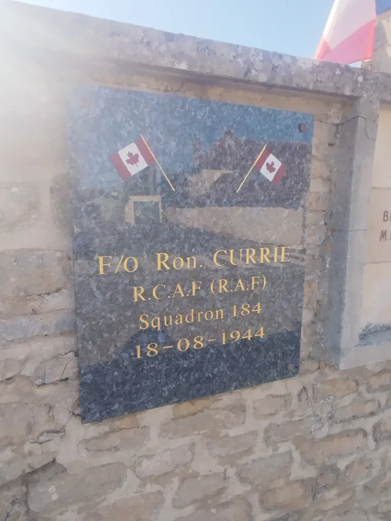 Plaque Ronald CURRIE à Tournai-sur-Dive