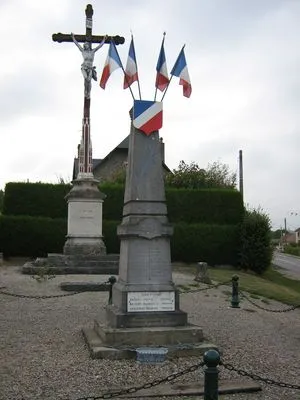 Monument aux morts d'Aube