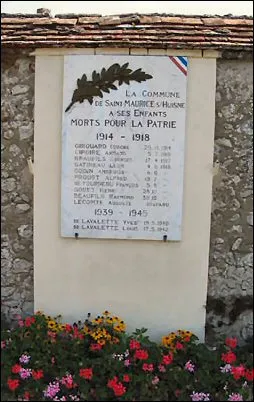 Monument aux morts de Saint-Maurice-sur-Huisne