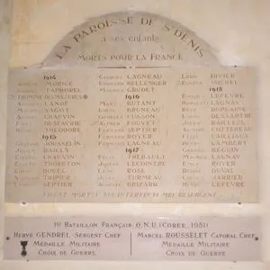Plaque commémorative église de Saint-Denis-sur-Sarthon