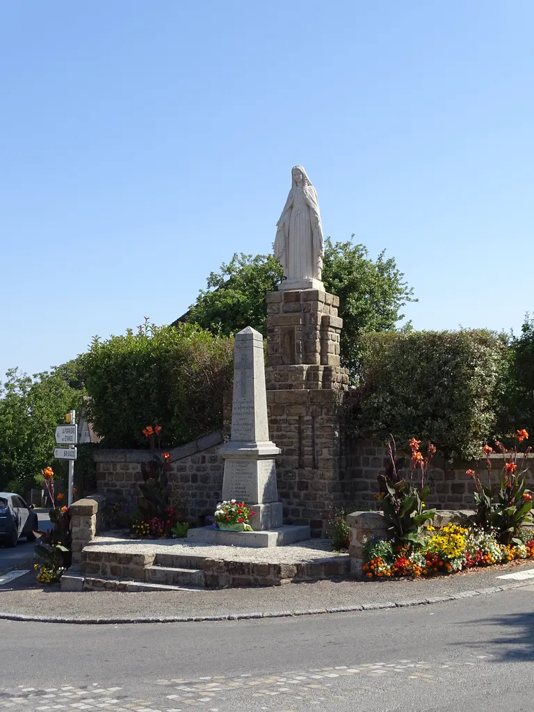 Statue de la Vierge à Dompierre