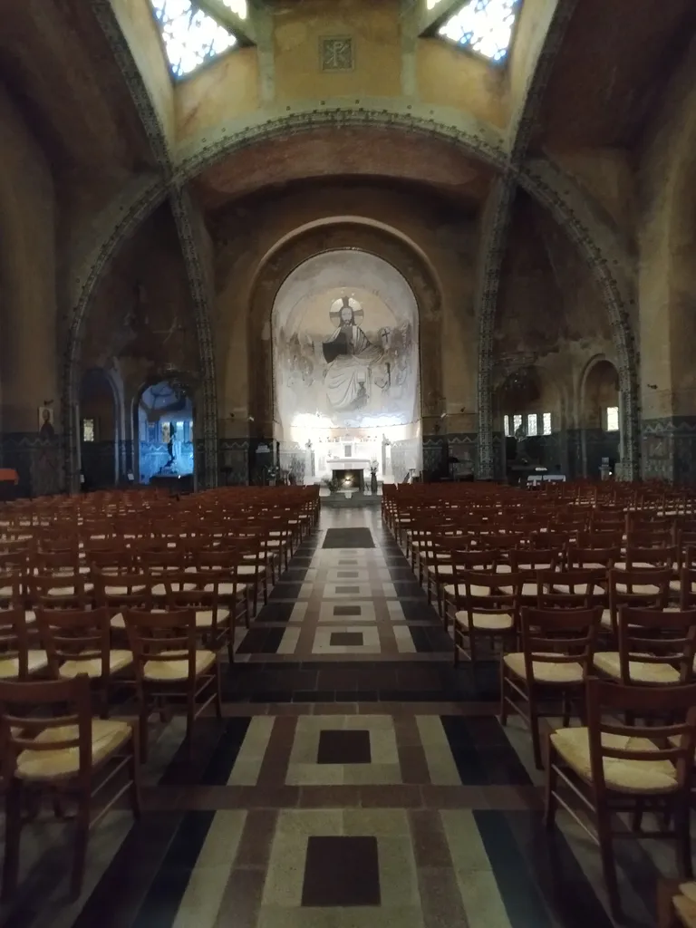 Église Saint-Julien à Domfront-en-Poiraie