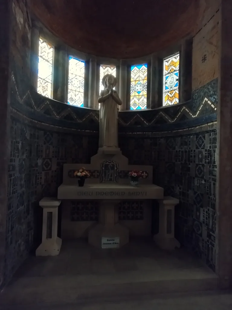 Église Saint-Julien à Domfront-en-Poiraie