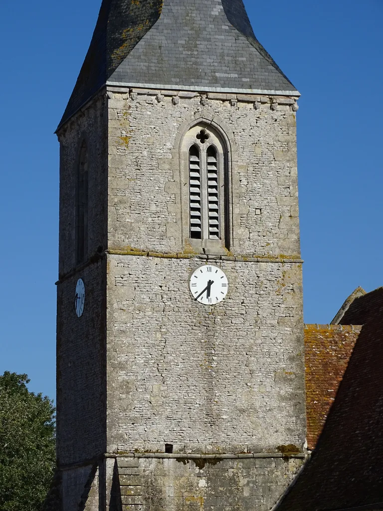 Église Saint-Rémi à Fontaine-les-Bassets