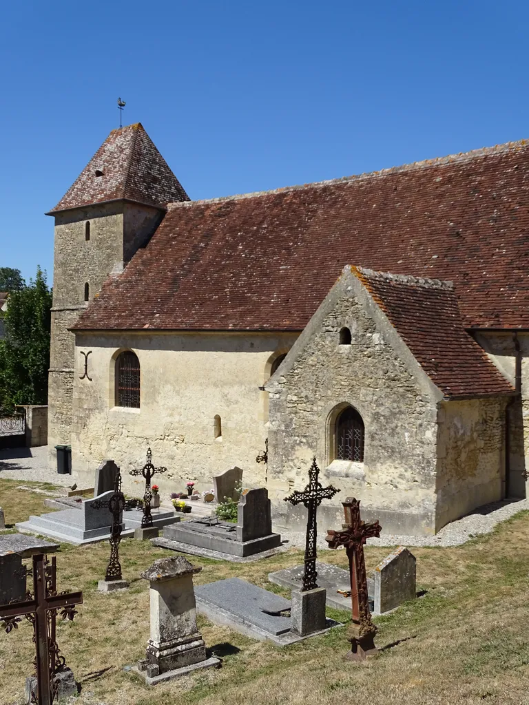 Église Saint-Gilles de Fougy au Bourg-Saint-Léonard