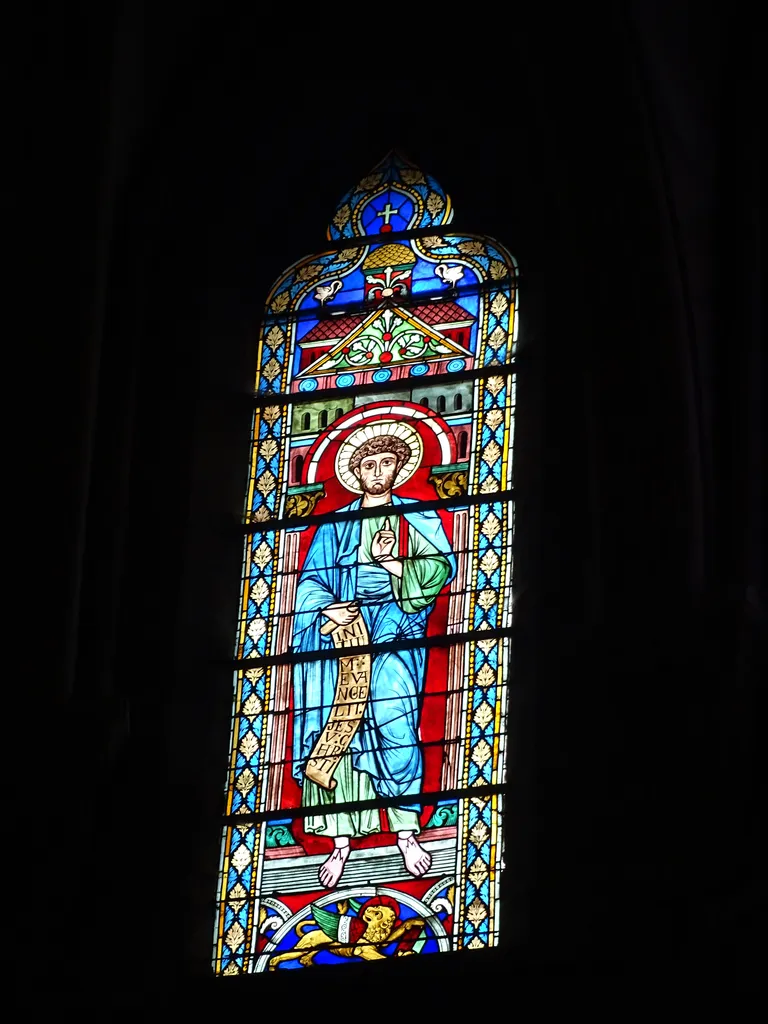 Vitrail Baie O dans l'Église Notre-Dame-de-l'Assomption à La Ferté-Macé