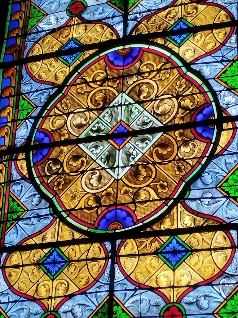 Vitrail Baie T dans l'Église Notre-Dame-de-l'Assomption à La Ferté-Macé