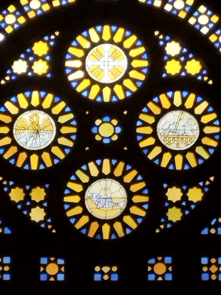 Vitrail Baie A dans l'Église Saint-Julien à Domfront-en-Poiraie