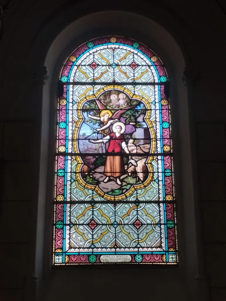 Vitrail Baie 4 dans l'Église Église Saint-Pierre Saint-Paul de Rouellé